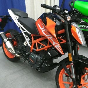 Meet your Posher, Lynne